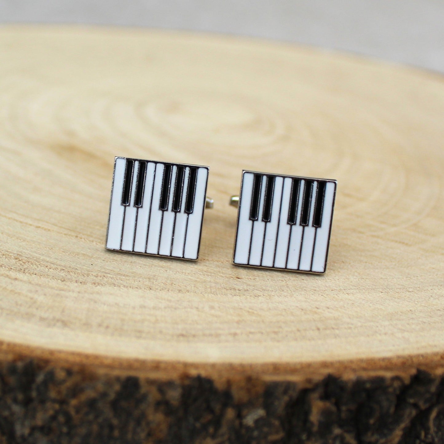Cufflinks